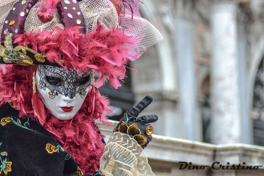 Carnevale con API Milano: cena, musica e un premio per la maschera più originale 