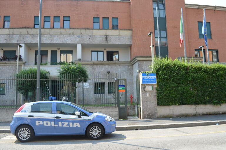 Milano, furto in ospedale e fuga in auto ad alta velocità. Arrestate due persone